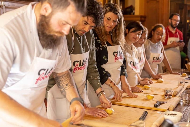 Florence: Pasta & Tiramisu Class with Unlimited Wine - What to know before booking
