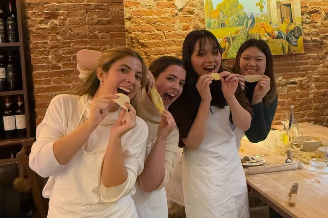 Florence: Pasta & Tiramisu Cooking Class with lots of Good Wine - Eating your work with wine and new table companions