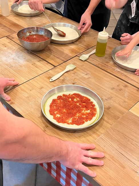 Florence: Pizza and Gelato Cooking Class - Gelato adds a sweet second act