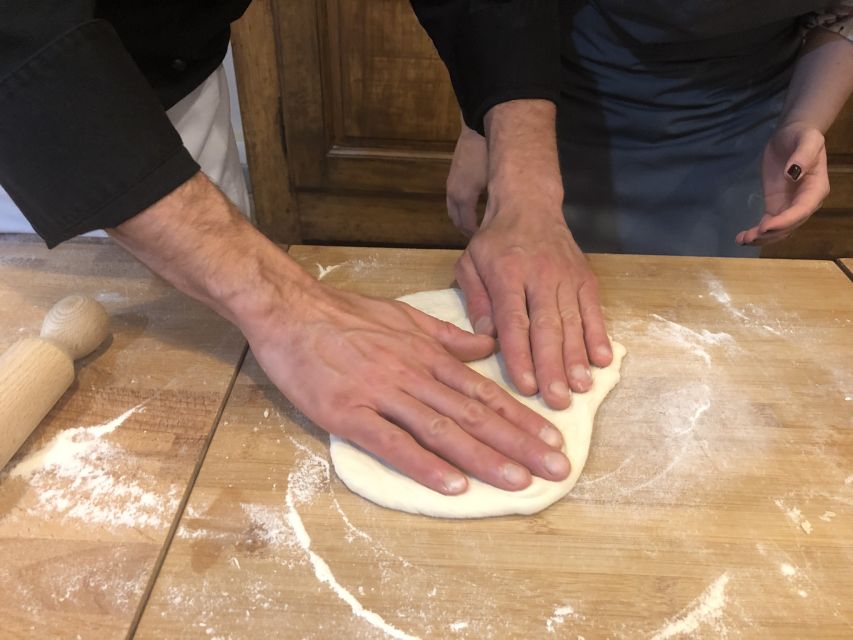 Florence: Pizza and Gelato Family-Friendly Cooking Class - Making two gelato flavors