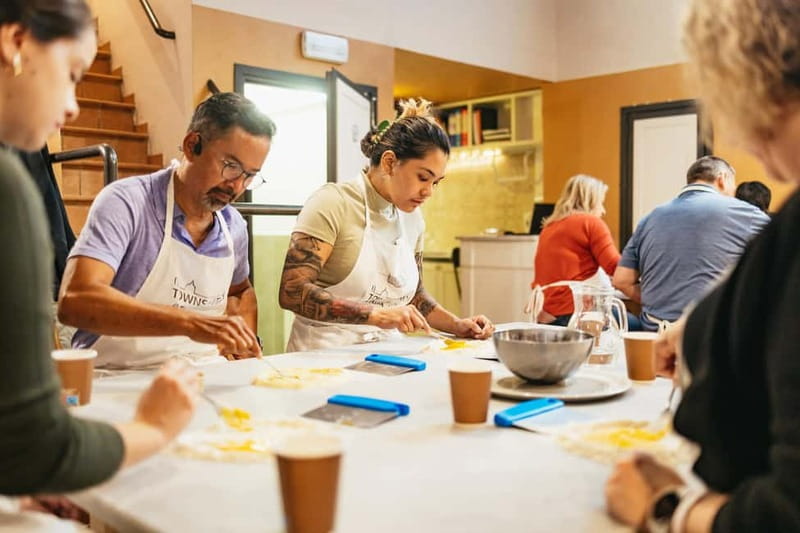 Florence: Premium Pasta and Gelato Cooking Class - What the premium market option adds