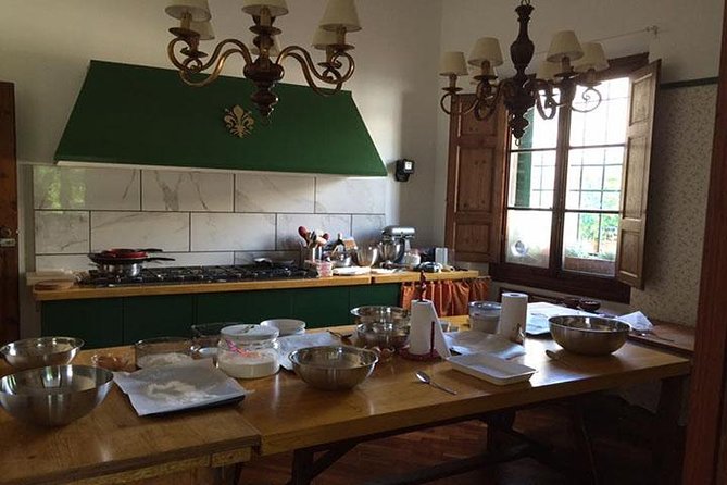 Florence Small-Group Pasta Class with Seasonal Ingredients - Sitting down to eat what you made