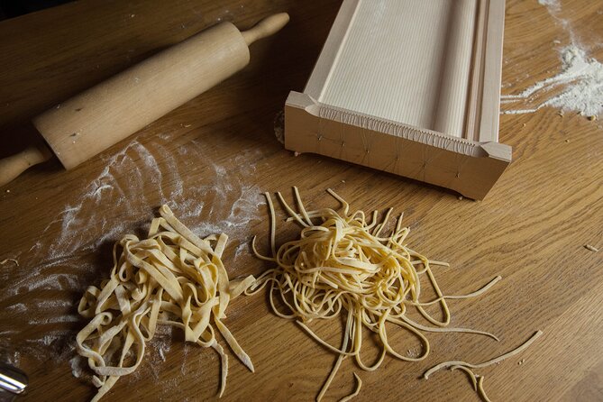 Fresh Homemade Pasta and Tiramisu Cooking Class in Milan - Why the small group changes the experience