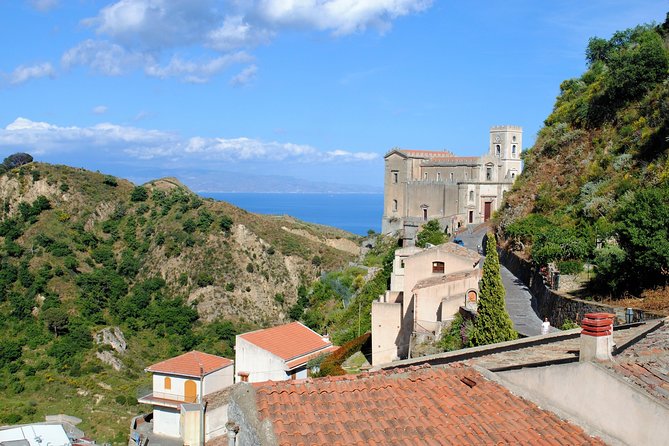 From Catania: Private/Guided Godfather with Appetizer and Pasta - Timing, walking, and practical comfort