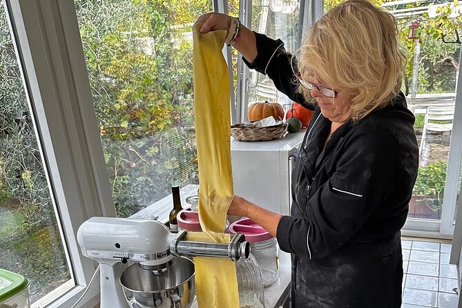 From Rome: Pasta Fresca Cooking Class in a Farmhouse with a Local - Who will enjoy this most