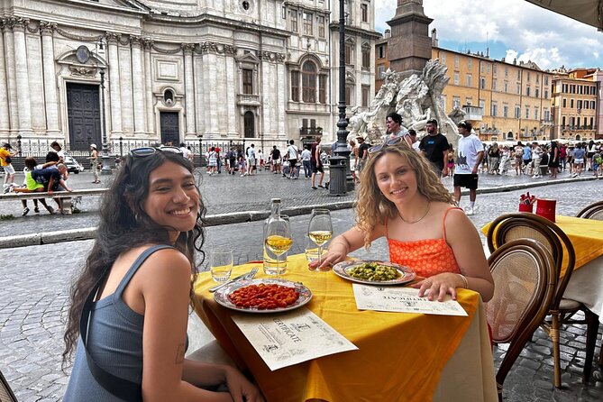 Gelato and Fettuccine Pasta Cooking Class in Rome Piazza Navona - Who should book this Rome food experience?