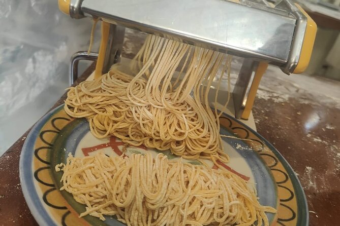 GLUTEN FREE pasta course Rome 3 TYPES OF PASTA gluten free - Making fettuccine, gnocchi, and cavatelli