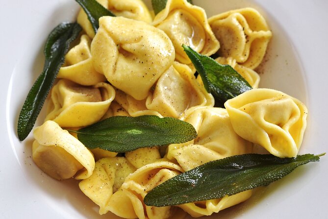 Gourmet Pasta Class in Washington D.C. (Includes 3-Course Meal) - Why the small group matters