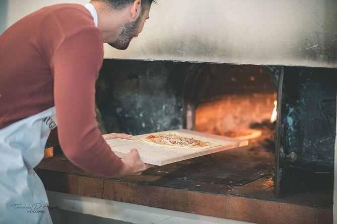Gourmet Pizza Workshop and Wine Tasting - Timing, group size, and the feel of the visit