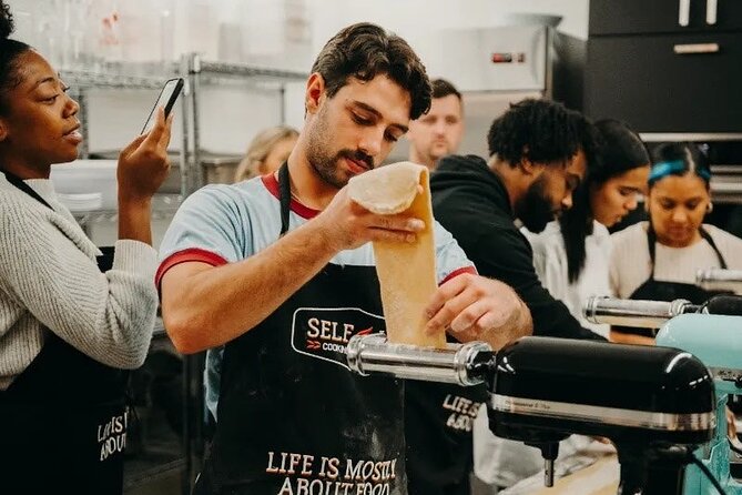 Handmade Fresh Pasta from Scratch in NYC - The group size and social side
