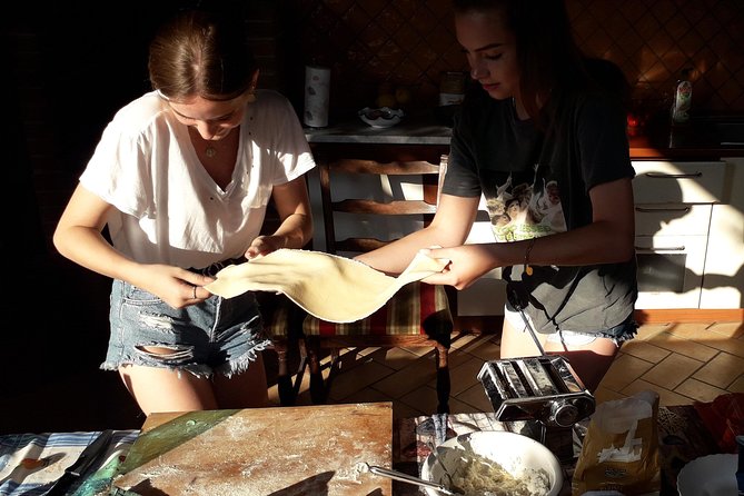 Handmade pasta workshop by Cilento Experience - Eating what you make on the terrace