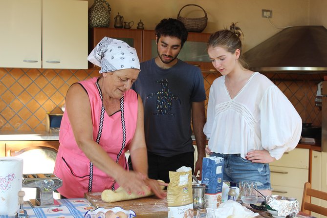 Handmade pasta workshop by Cilento Experience - What makes the private format useful