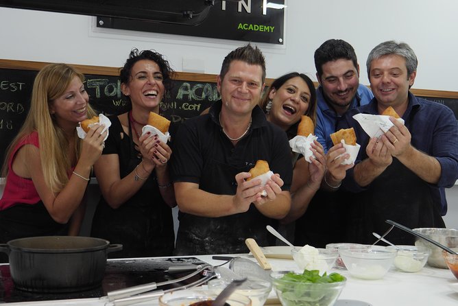 Homemade Pizza Class in Napoli - Montanara connects pizza and street food