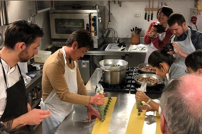 Italian Homemade Pasta Lesson In Florence - Working with Chef Giacomo or Fabrizio