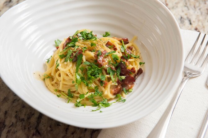 Italian Pasta & Dessert Class in Historic Center (3-Course Meal) - Starting with aperitivo and a glass of wine