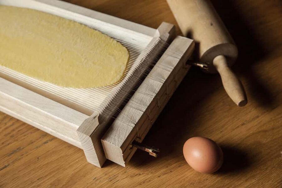 Italy: Pasta and Tiramisu Cooking Class at Home - The home setting and shared meal