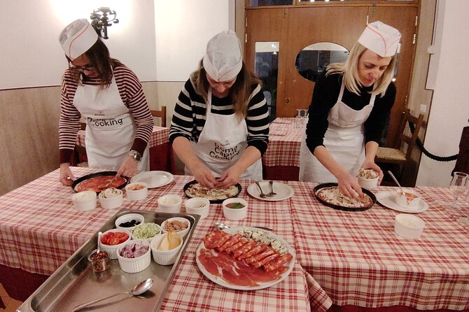 Knead, Walk and Taste Rome with Pizza Class in Trastevere - The pizza dinner includes more than your own creation