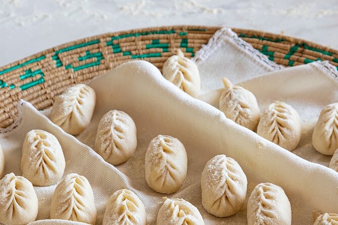 Learn how to make fresh pasta or Sardinian desserts from Vero Local - The final tasting gives the lesson a clear payoff