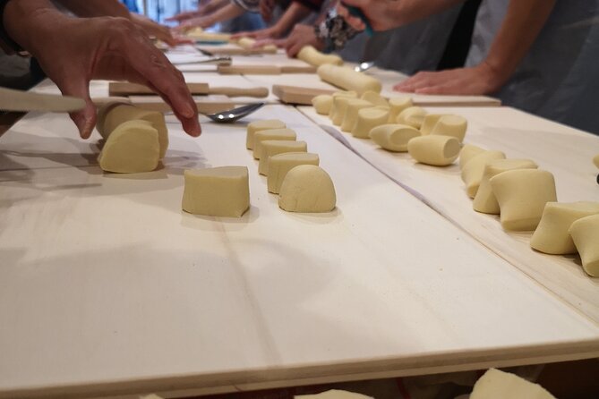 Lecce: Cooking Class Orecchiette & Vino - Key points to know before booking