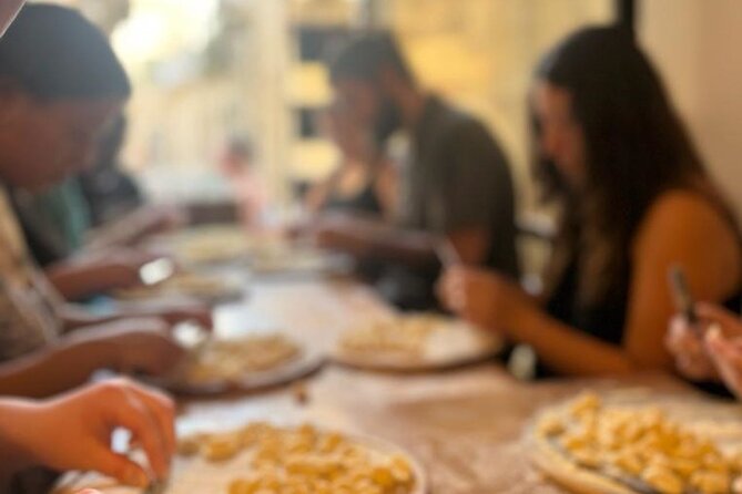 Lecce: Cooking Class Orecchiette & Vino - What the hands-on pace feels like