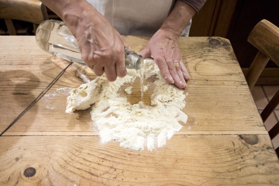 Lecce: Pasta & Tiramisu Cooking Class at a Local's Home - Cooking pasta in a Lecce home