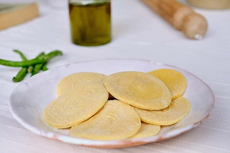 Levanto, Cinque terre: Fresh Pasta and Pesto cooking class - Pesto in a mortar, not a shortcut