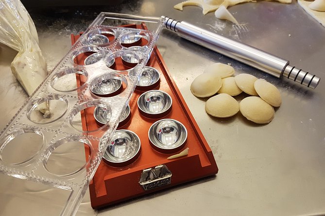 Lezione di Cucina : Pasta Fresca - Arriving at 10 a.m. on Via Roma