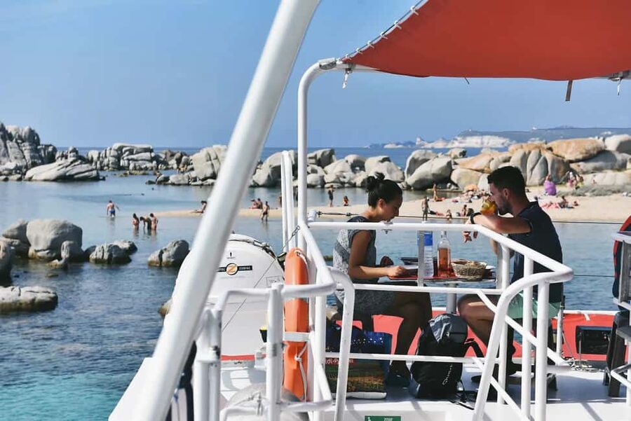Lunch of lobster pasta in a cove in the Lavezzi Islands - From Bonifacio harbor to the open sea