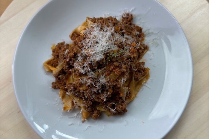 Make fresh pasta and Italian aperitivo In Barcelona - The people leading the class