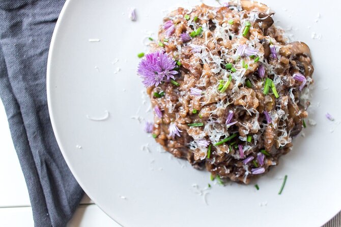 Make Ravioli & Tiramisù in Central Venice Kitchen (3-Course Meal) - Choosing between ravioli and risotto