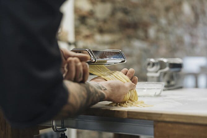 MaMa Florence Guided Market Tour and 4 Course-Pasta Cooking Class - Starting at San Lorenzo Market at 8:30 a.m.