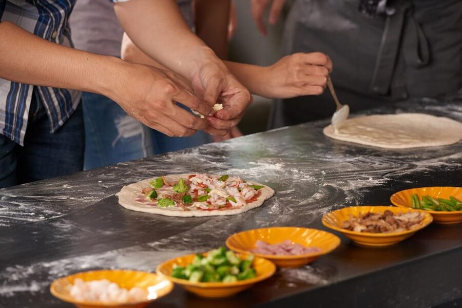 Master Authentic Neapolitan Pizza & Tiramisu at Home - What happens during the 2.5-hour class