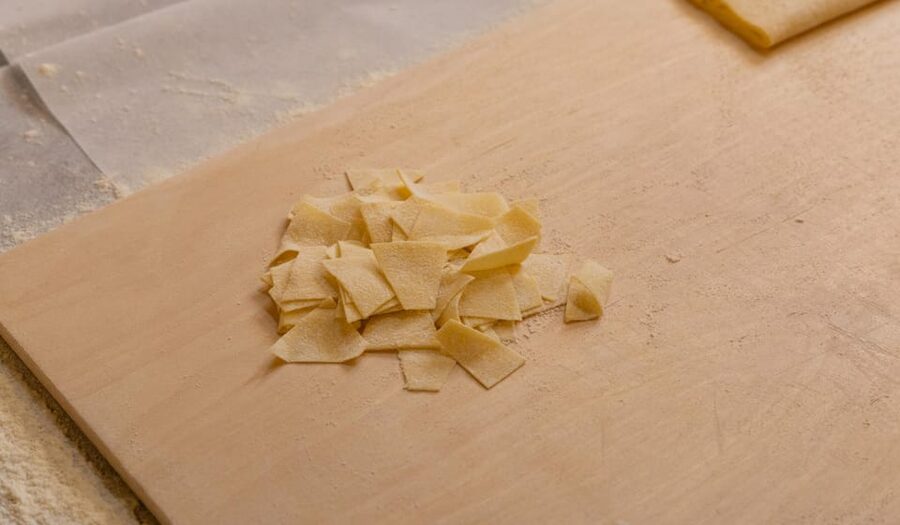 Masterclass: Aperol Spritz & Pasta Making Experience in Rome - Two sauces, two classic Italian flavors