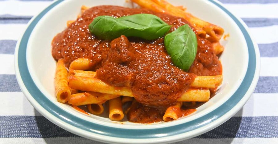 Messina: Pasta & Tiramisu Cooking Class at a Local's Home - Key points at a glance