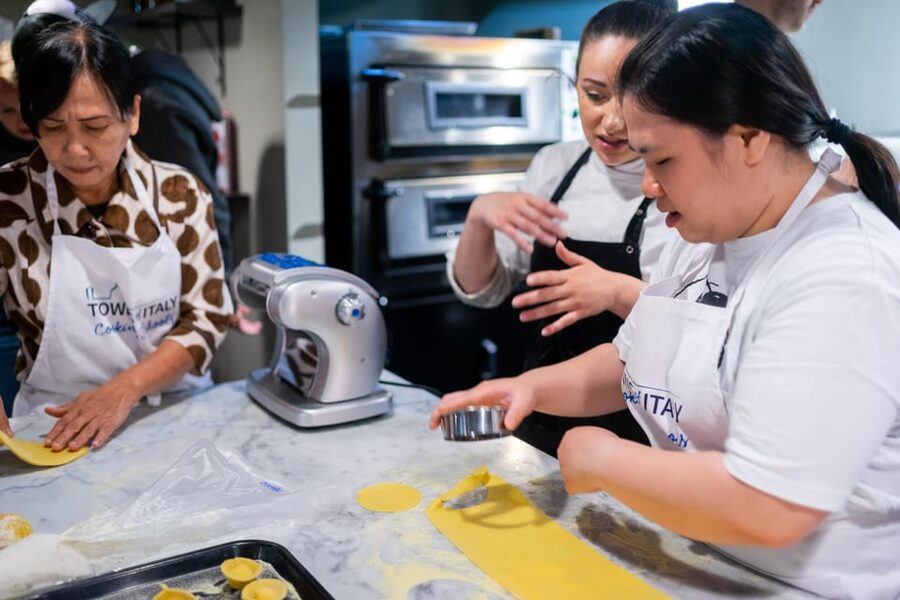 Milan: Pasta Class with Gelato or Tiramisù & Unlimited Wine - Who Will Get the Most from Three Hours Here