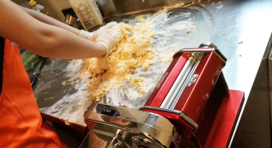 Milan: Pasta Mastery Workshop with Spritz and Tiramisù - Booking details worth remembering