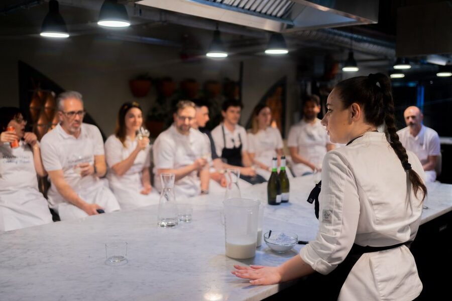 Milan: Pizza or Pasta and Gelato-Making Class with Wine - A Strong Pick for Families and Solo Participants