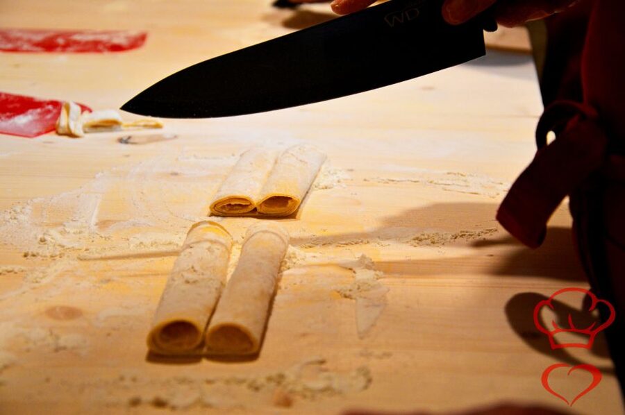 Montepulciano: Tuscan Cooking Class Traditional Pasta Menu - Pappardelle and Pici, Two Very Different Pastas