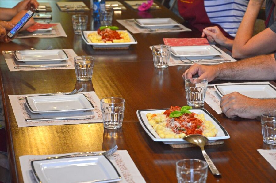 Montepulciano: Tuscan Cooking Class Traditional Pasta Menu - Getting to Le Caggiole from Montepulciano
