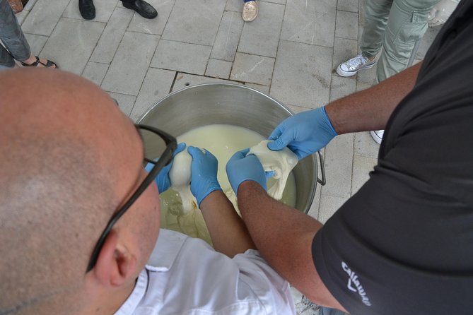 Mozzarella Class or Pizza Class - What the mozzarella and pizza class actually includes