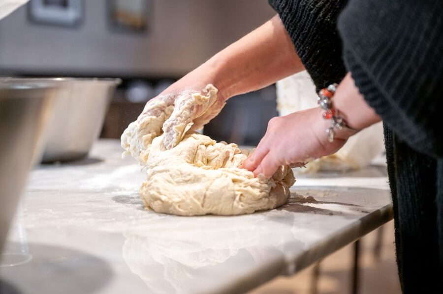 Naples: Authentic Neapolitan Pizza Making Class - Who should book this experience?