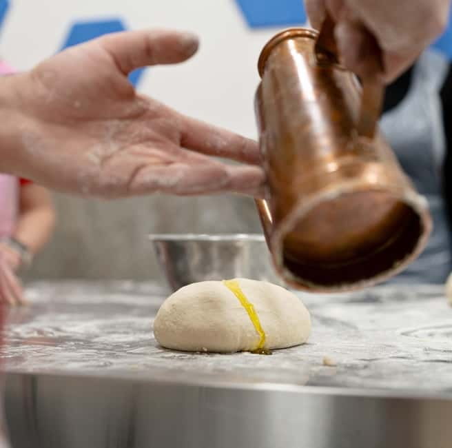 Naples: Neapolitan Pizza and Tiramisu Cooking Class - Starting with bruschetta, cheese, and local ingredients
