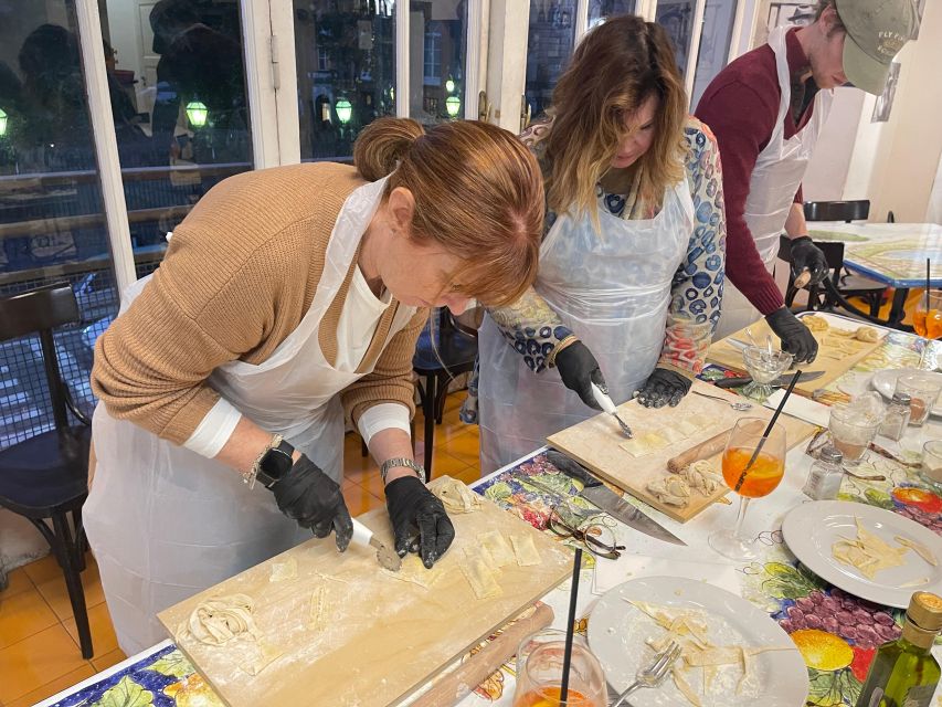 Naples: Pasta Cooking Class with Tiramisù and a Drink - Key points to know before booking