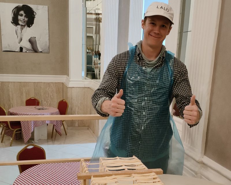 Naples: Pasta Making Class with Starter and Drink - The chefs make the difference