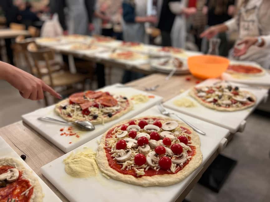 Naples: Pizza and tiramisu making class with unlimited wine - Key points to know before booking