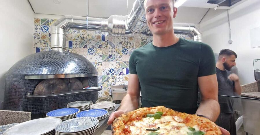 Naples: Pizza Making Class with Local Pizzaiolo - The Guides Make the Difference