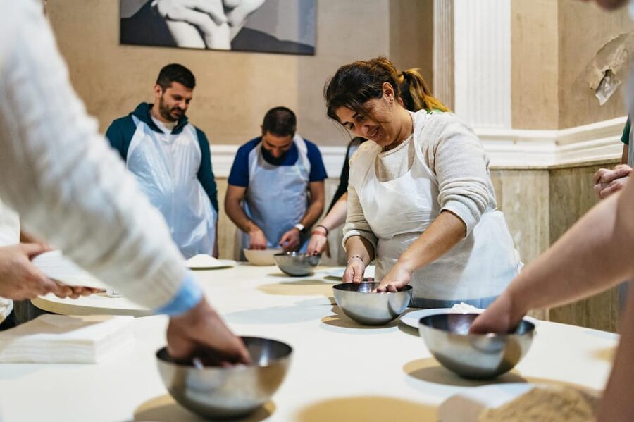 Naples: Pizza-Making Workshop with Drink and Appetizer - Watching your pizza bake in a Neapolitan oven