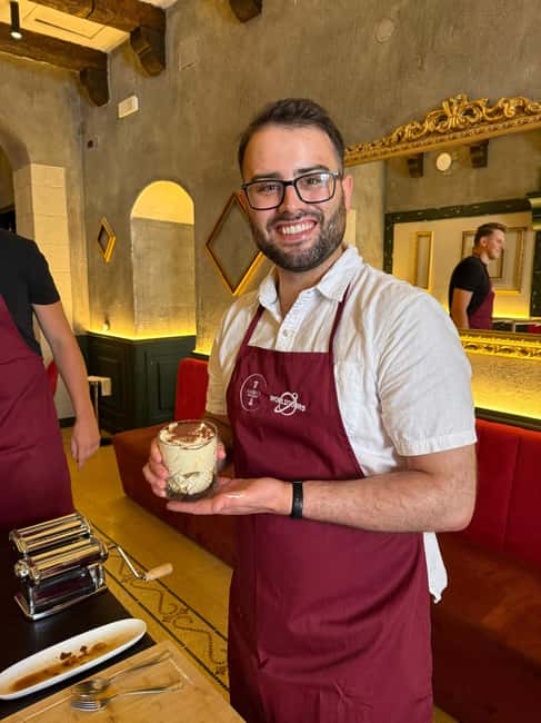 Napolitan Secrets: Pasta & Tiramisù Class for Food Lovers - How personal is a group of 20?