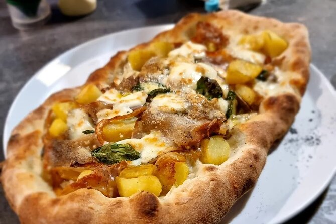 Neapolitan DOC Pizza Class And Cooking in a Wood Oven at a Local's house - Six flavors, from Margherita to porcini