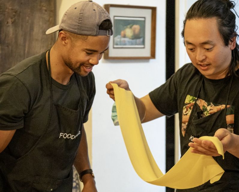 Neighborhood shopping & Homemade Pasta ! - Who will enjoy this Florence cooking class